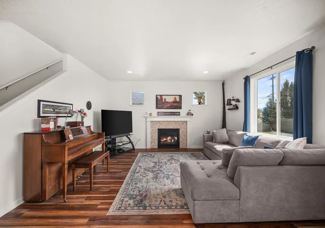 Photo 3 of Single family home for sale at 700 Quail Dr, Cheney, WA 99004 | MLS# 202623847 | Listing updated on 2026-09-12