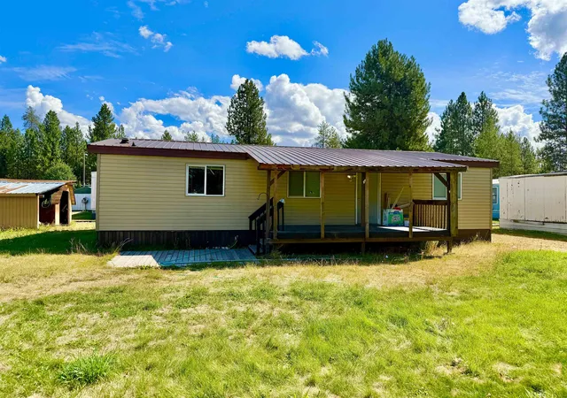 Photo 3 of Manufactured home for sale at 40414 N Newport Hwy, Elk, WA 99009 | MLS# 202623876 | Listing updated on 2026-09-15