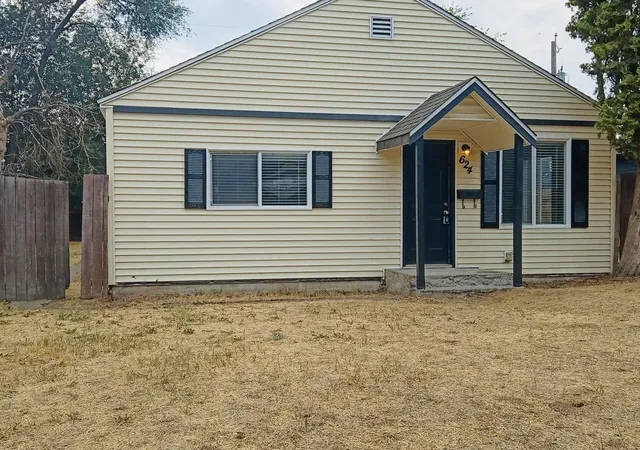 Photo 1 of Sale Pending at 624 E Rockwell Ave, Spokane, WA 99207 | MLS# 202623886 | Listing updated on 2026-09-23