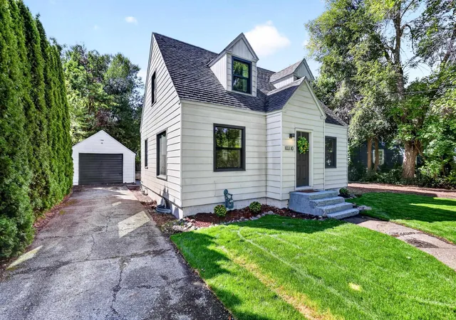 Photo 2 of Single family home for sale at 10310 E Alki Ave, Spokane Valley, WA 99206 | MLS# 202623918 | Listing updated on 2026-09-15