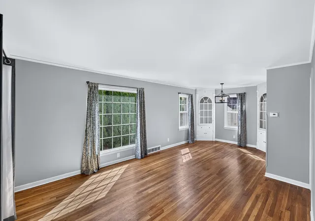 Photo 3 of Single family home for sale at 10310 E Alki Ave, Spokane Valley, WA 99206 | MLS# 202623918 | Listing updated on 2026-09-15