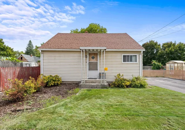 Photo 1 of Sale Pending at 310 N Vista Rd, Spokane Valley, WA 99212 | MLS# 202624142 | Listing updated on 2026-09-15