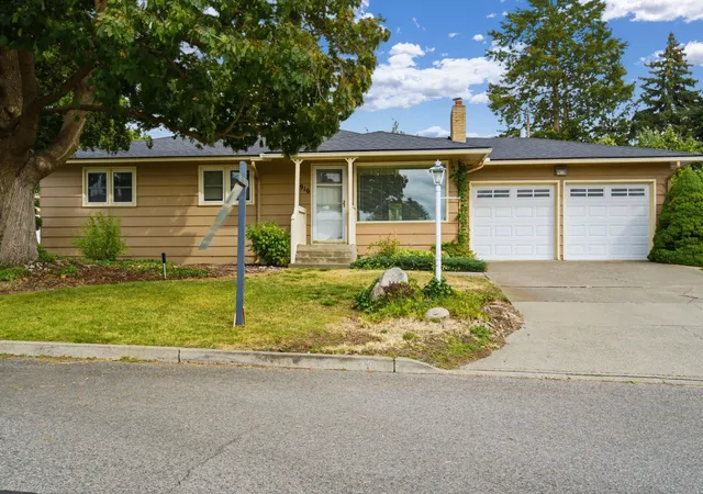 Photo 1 of Sale Pending at 916 N Woodward Rd, Spokane Valley, WA 99206 | MLS# 202624169 | Listing updated on 2026-09-15