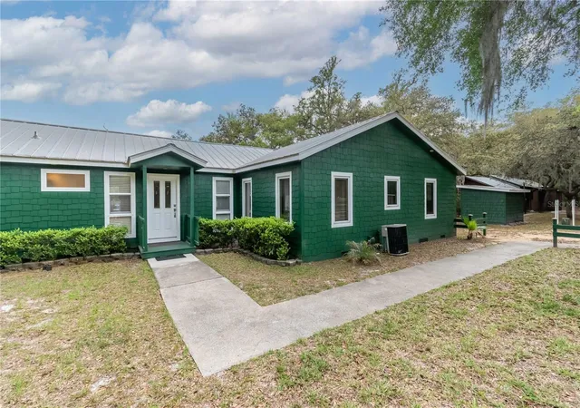 Photo 2 of Single family home for sale at 22649 Ne 105th Avenue Rd, Fort Mc Coy, FL 32134 | MLS# OM666026 | Listing updated on 2026-09-10