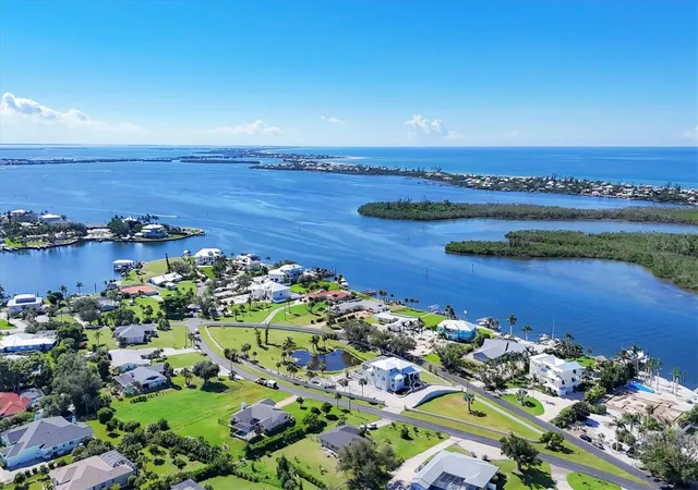 Photo 1 of Single family home for sale at 342 Green Dolphin Dr, Placida, FL 33946 | MLS# D6134109 | Listing updated on 2026-10-14