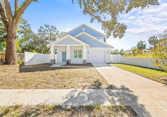 Photo 2 of Single family home for sale at 3005 E 17th Avenue, Tampa, FL 33605 | MLS# TB8326504 | Listing updated on 2026-10-20