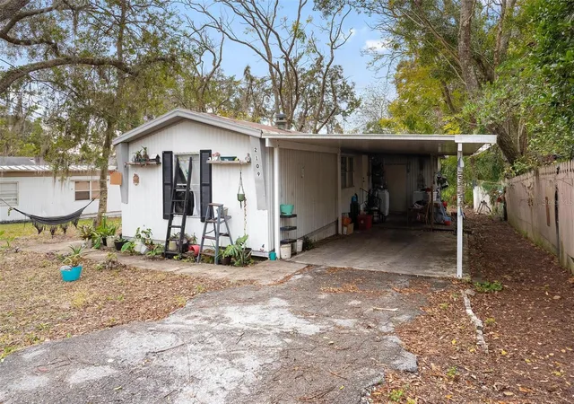 Photo 3 of Manufactured home for sale at 2109 Hialeah Ave, Leesburg, FL 34748 | MLS# G5092071 | Listing updated on 2026-10-09