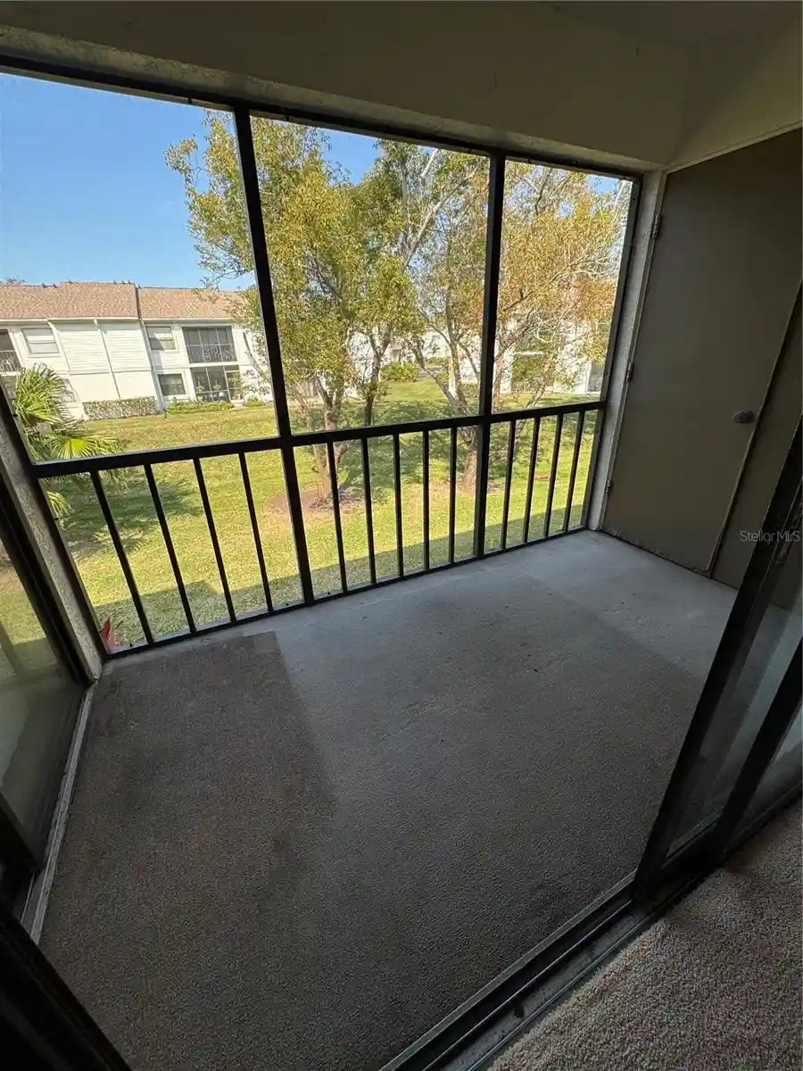 Listing Photo 13 - Condo for sale in 106 Lakeside Ct located at 106 Lakeside Ct, OLDSMAR, FL 34677 - Unit 106 Lakeside Ct