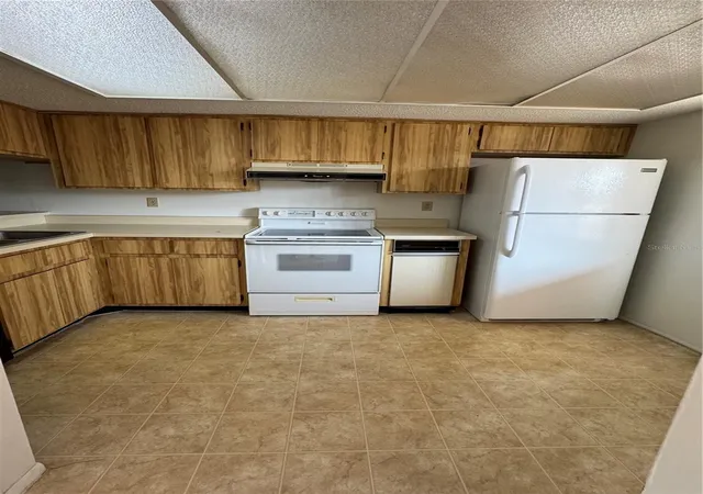 Photo 3 of Condo for sale at 106 Lakeside Ct, Oldsmar, FL 34677 | MLS# TB8350281 | Listing updated on 2026-09-14