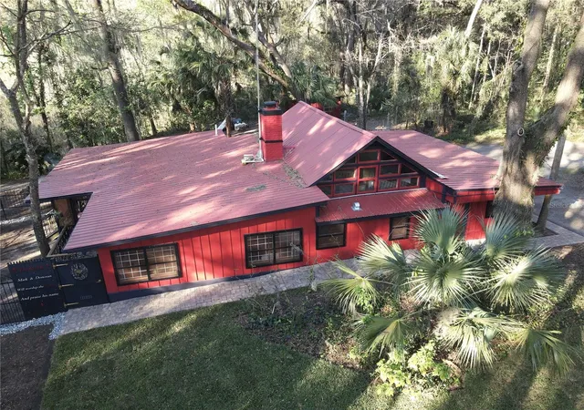 Photo 3 of Single family home for sale at 1302 SE Wacahoota Rd, Micanopy, FL 32667 | MLS# GC528567 | Listing updated on 2026-09-11