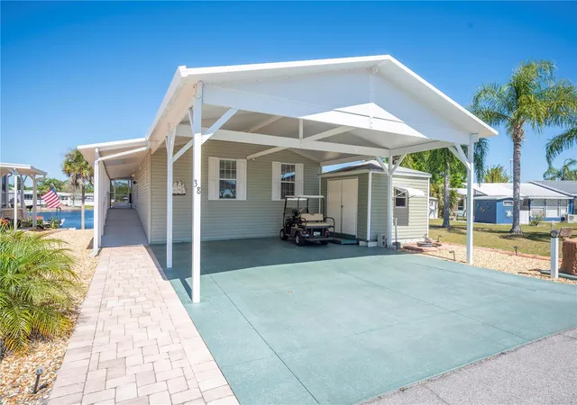 Photo 2 of Manufactured home for sale at 38 Queen Of Waters St, Lake Wales, FL 33898 | MLS# L4951660 | Listing updated on 2026-09-14