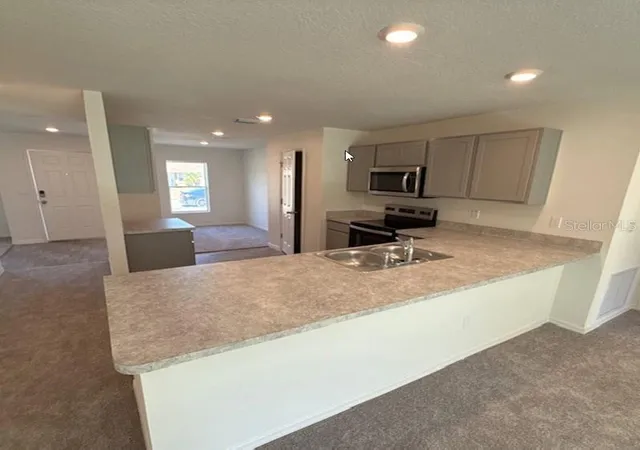 Photo 4 of Sale Pending at 42 Peppercorn Ln, Palm Coast, FL 32164 | MLS# C7510472 | Listing updated on 2026-10-01
