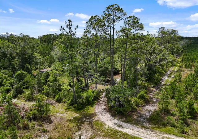 Photo 4 of Manufactured home for sale at 2309 Ne 73Rd Ave, Gainesville, FL 32609 | MLS# GC531833 | Listing updated on 2026-10-08