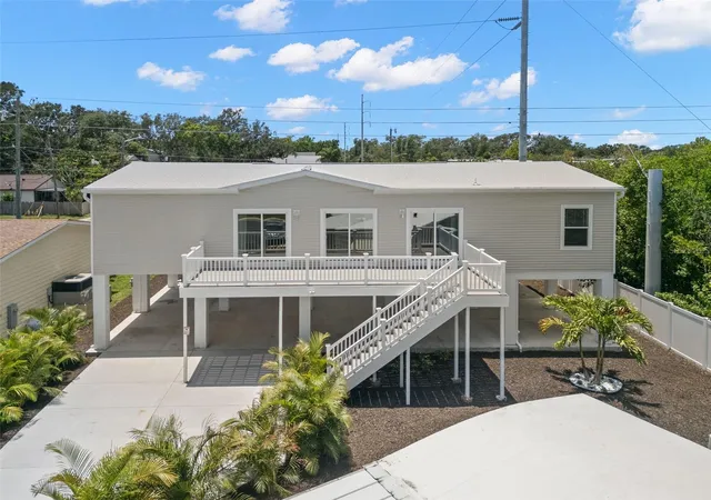 Photo 2 of Manufactured home for sale at 6924 Americana Dr Ne #167, Saint Petersburg, FL 33702 | MLS# TB8401952 | Listing updated on 2026-09-15