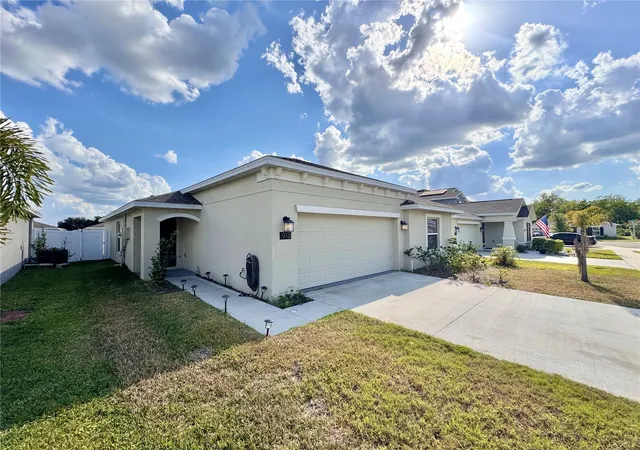 Photo 2 of Single family home for sale at 913 Washington St, Bartow, FL 33830 | MLS# O6323250 | Listing updated on 2026-09-15