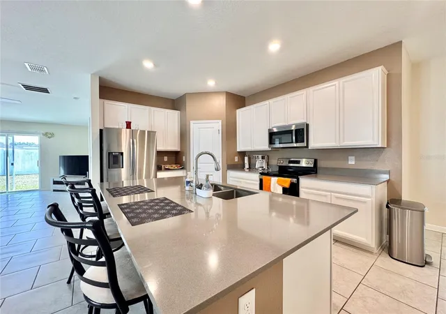 Photo 4 of Single family home for sale at 913 Washington St, Bartow, FL 33830 | MLS# O6323250 | Listing updated on 2026-09-15