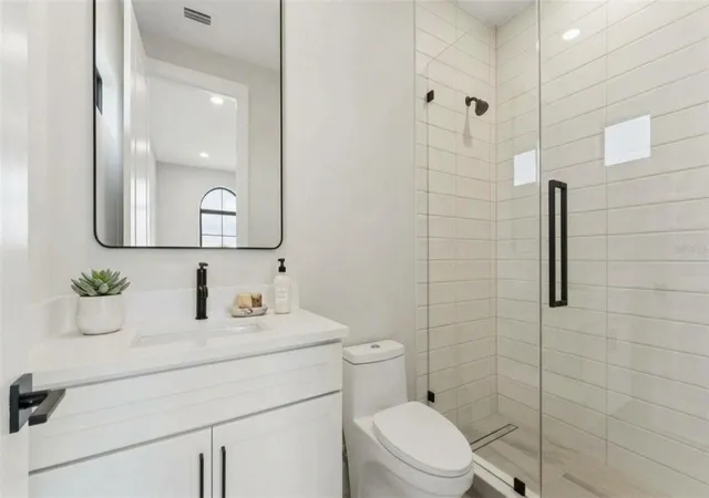 Photo 95 of Single family home for sale at 16243 Vetta Dr, MONTVERDE, FL 34756 | MLS# G5099164 | Listing updated on 2026-10-03