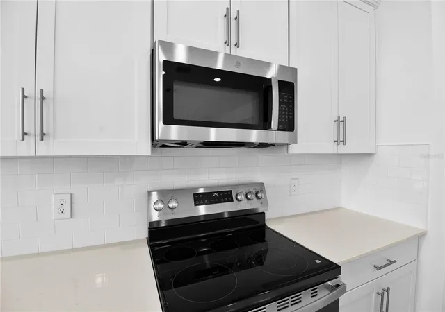 Photo 3 of Single family home for sale at 1718 Crooked Creek St, St Cloud, FL 34772 | MLS# S5130458 | Listing updated on 2026-10-07