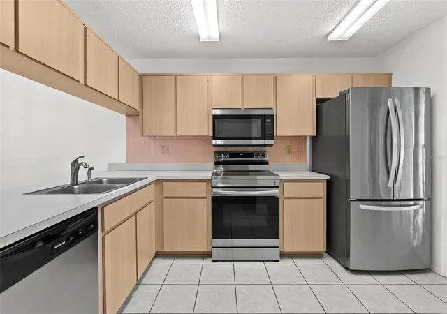 Photo 3 of House for sale at 6421 Remus Dr, New Port Richey, FL 34653 | MLS# OM705359 | Listing updated on 2026-09-28