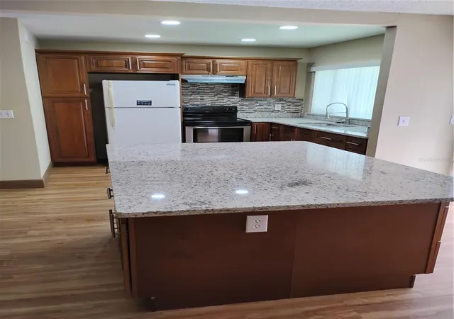 Photo 2 of Condo for sale at 11721 Raintree Dr, Tampa, FL 33617 | MLS# TB8407185 | Listing updated on 2026-10-08