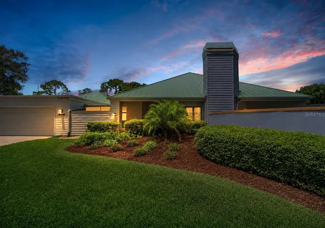 Photo 3 of Single family home for sale at 10479 Longwood Dr, Seminole, FL 33777 | MLS# TB8408424 | Listing updated on 2026-09-25