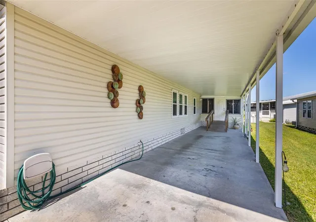 Photo 3 of Manufactured home for sale at 3111 Short Leaf St, Wesley Chapel, FL 33543 | MLS# TB8410716 | Listing updated on 2026-10-04