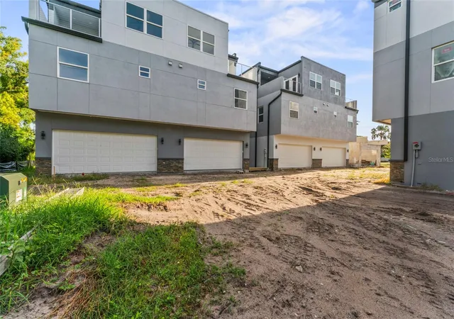 Photo 1 of Townhouse for sale at 809 W Linebaugh Ave #2A, Tampa, FL 33612 | MLS# TB8419820 | Listing updated on 2026-10-06