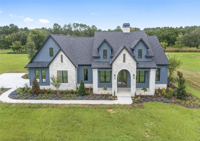 Photo 1 of Sale Pending at 11324 Nw 50 Lane, Ocala, FL 34482 | MLS# OM708242 | Listing updated on 2026-09-11