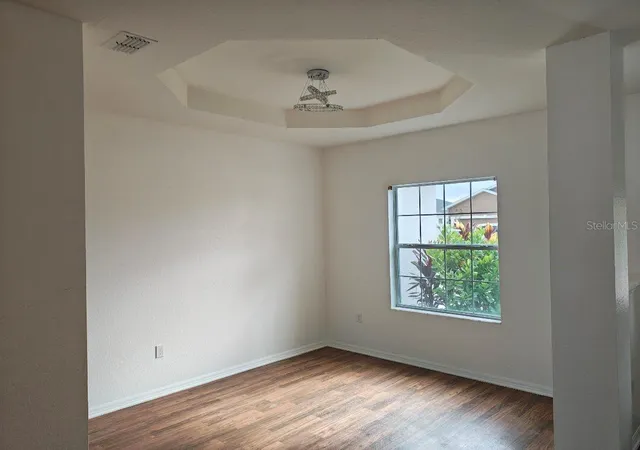 Photo 3 of Single family home for sale at 1561 Shorewood Dr, Auburndale, FL 33823 | MLS# P4936080 | Listing updated on 2026-09-15