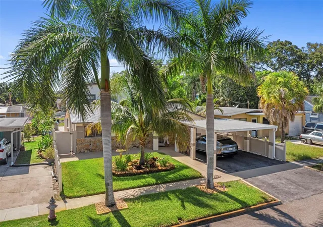 Photo 1 of Single family home for sale at 2035 28th Street S, St Petersburg, FL 33712 | MLS# TB8426672 | Listing updated on 2026-09-15