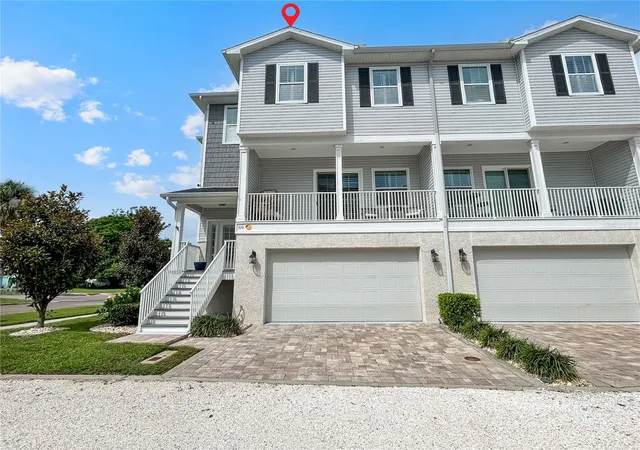 Photo 2 of Townhouse for sale at 510 Douglas Pl, Dunedin, FL 34698 | MLS# TB8427473 | Listing updated on 2026-09-15