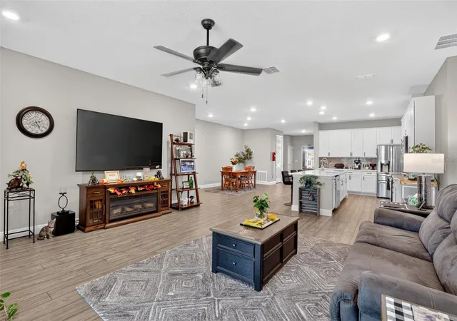 Photo 4 of Single family home for sale at 9839 Sw 40Th Ter, Ocala, FL 34476 | MLS# O6344736 | Listing updated on 2026-09-15