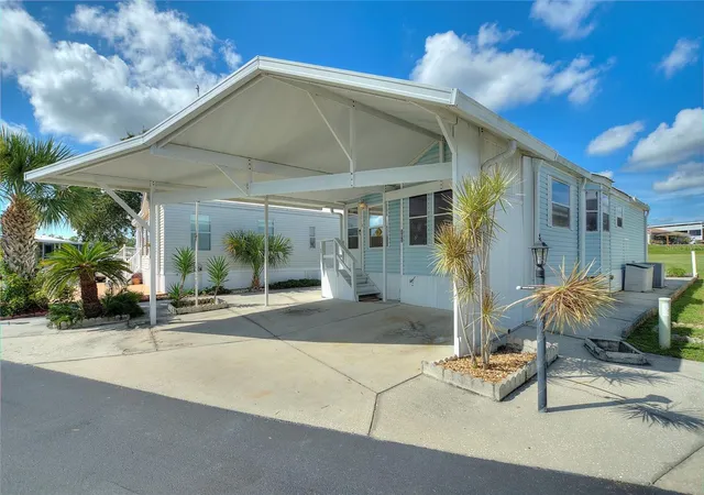 Manufactured home for sale at 305 Arnold Palmer Dr, DAVENPORT, FL 33837 | MLS# O6345107