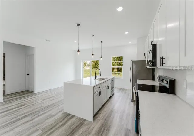Photo 4 of Single family home for sale at 16204 Sw 27Th Terrace Rd, Ocala, FL 34473 | MLS# O6347080 | Listing updated on 2026-10-15