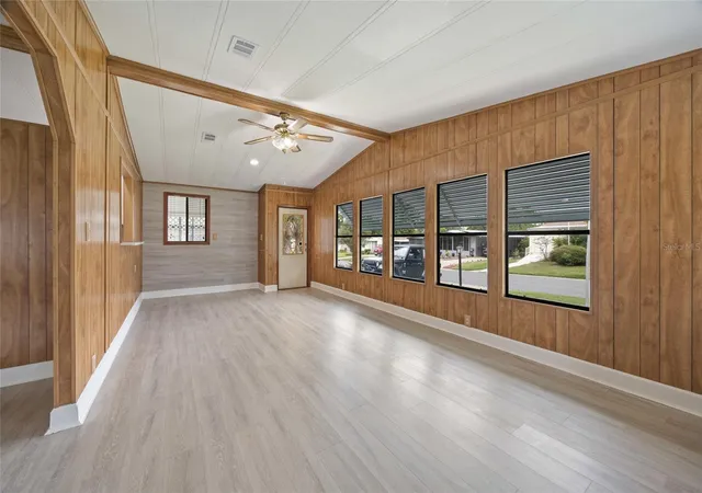 Photo 4 of Manufactured home for sale at 712 Jason Dr, Lady Lake, FL 32159 | MLS# G5102567 | Listing updated on 2026-09-22