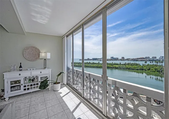 Photo 4 of Condo for sale at 31 Is Way #605, Clearwater Beach, FL 33767 | MLS# TB8432005 | Listing updated on 2026-09-19