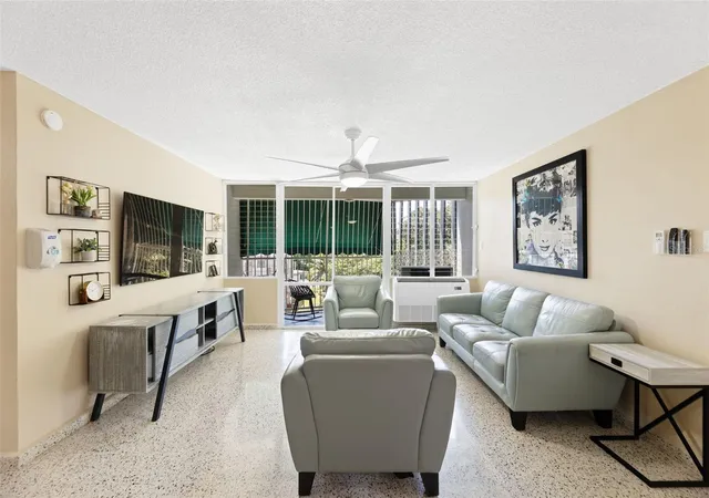 Photo 3 of Condo for sale at 472 Calle De Diego #602B, San Juan, PR 00923 | MLS# PR9116636 | Listing updated on 2026-09-11