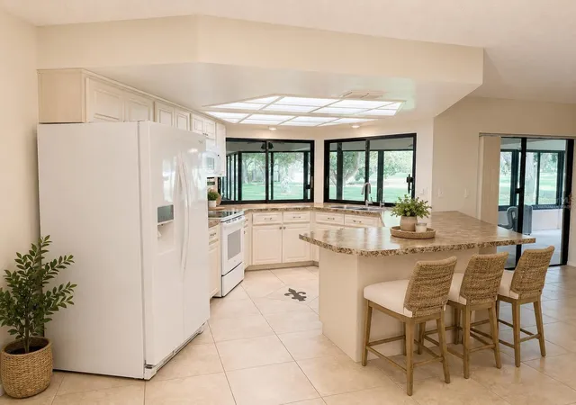 Photo 3 of Single family home for sale at 2721 Northridge Dr E, Clearwater, FL 33761 | MLS# TB8436976 | Listing updated on 2026-10-08