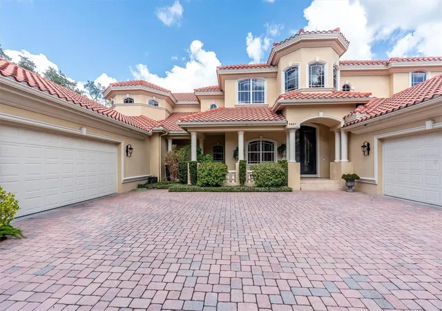 Photo 3 of Mansion for sale at 2861 Roehampton Close, Tarpon Springs, FL 34688 | MLS# W7879852 | Listing updated on 2026-09-15