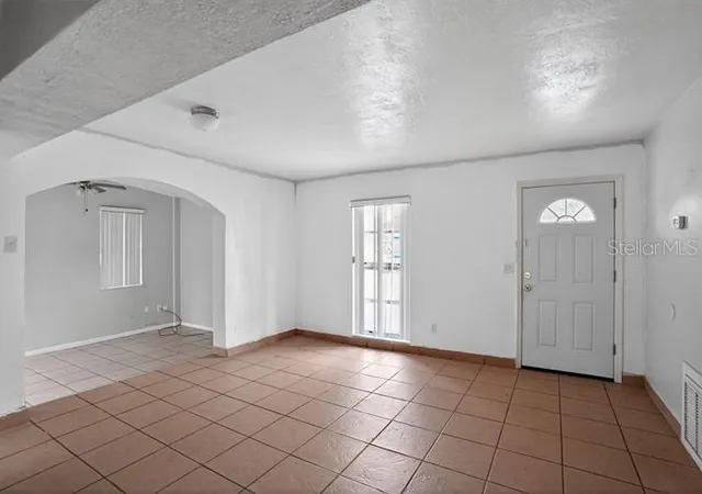 Photo 3 of Single family home for sale at 1668 W Waycross Cir, Deltona, FL 32725 | MLS# O6352125 | Listing updated on 2026-10-01