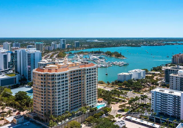 Photo 1 of Condo for sale at 35 Watergate Dr #906, Sarasota, FL 34236 | MLS# A4668452 | Listing updated on 2026-10-02
