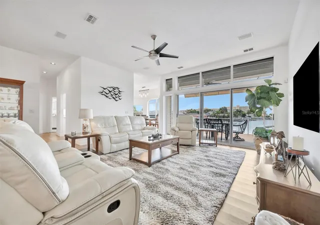 Photo 3 of Single family home for sale at 5918 Skimmer Point Blvd S, Gulfport, FL 33707 | MLS# TB8440089 | Listing updated on 2026-09-15