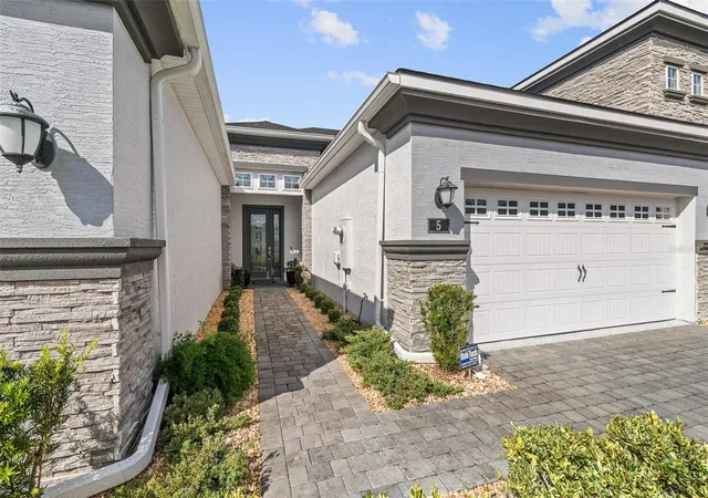 Photo 2 of Townhouse for sale at 5 Longridge Ln, Ormond Beach, FL 32174 | MLS# FC313642 | Listing updated on 2026-09-13