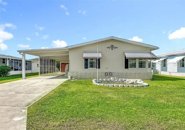 Photo 2 of Manufactured home for sale at 5745 Pawnee St, Zephyrhills, FL 33542 | MLS# TB8442808 | Listing updated on 2026-10-07