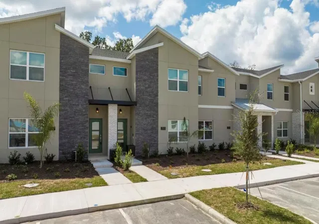 Photo 2 of Townhouse for sale at 2513 Reading Trl, Kissimmee, FL 34746 | MLS# S5137715 | Listing updated on 2026-10-06