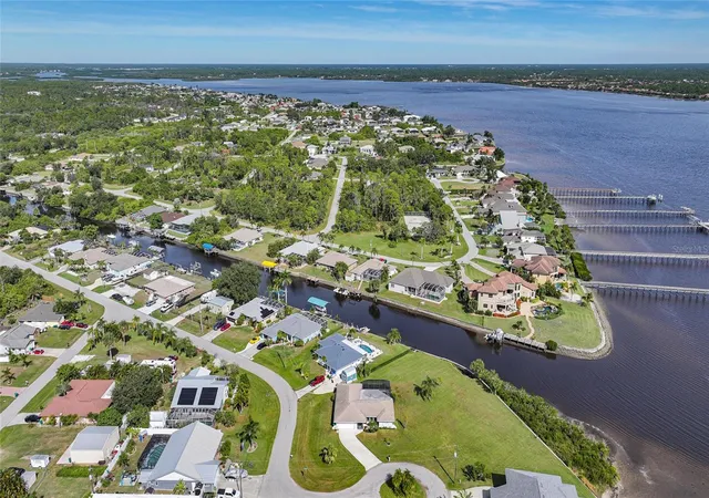 Photo 4 of Single family home for sale at 3522 Fox Ter, Port Charlotte, FL 33981 | MLS# C7517756 | Listing updated on 2026-09-09