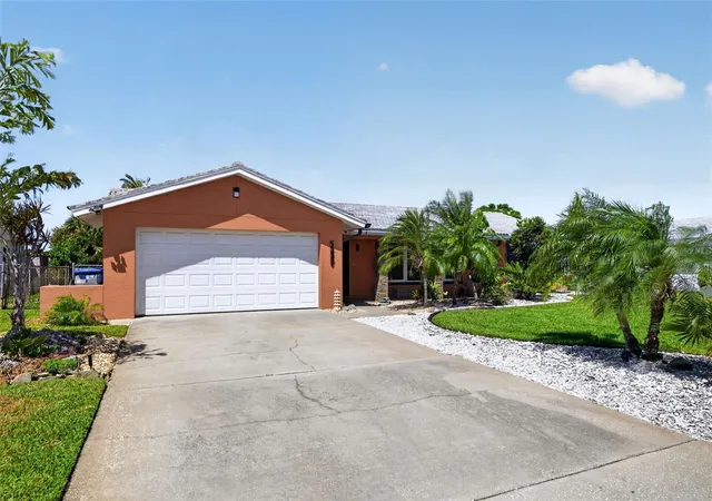 Photo 2 of Single family home for sale at 4461 38th Way S, St Petersburg, FL 33711 | MLS# TB8449484 | Listing updated on 2026-09-26