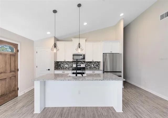 Photo 4 of Single family home for sale at 2049 Eldorado Ct, Saint Cloud, FL 34771 | MLS# O6362438 | Listing updated on 2026-10-15