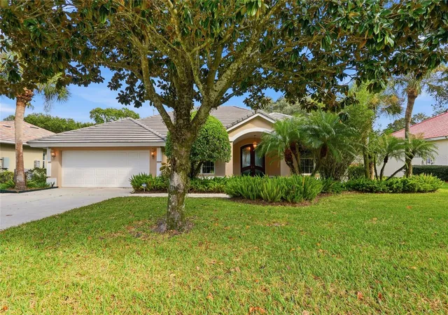 Photo 1 of Single family home for sale at 108 Lake Region Blvd N, Winter Haven, FL 33881 | MLS# L4957549 | Listing updated on 2026-09-18
