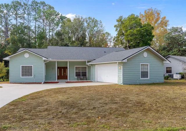 Photo 2 of Single family home for sale at 9 Foxgreen Ct, Homosassa, FL 34446 | MLS# W7881052 | Listing updated on 2026-09-10